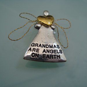 TC Grandma's Are Angels On Earth Brooch Pin